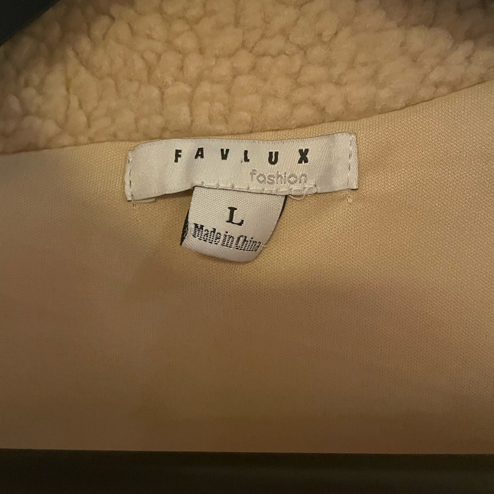 Fuzzy bomber jacket - Picture 4 of 4